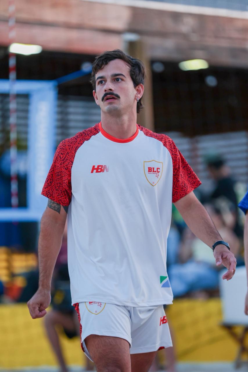 Treino de futevôlei